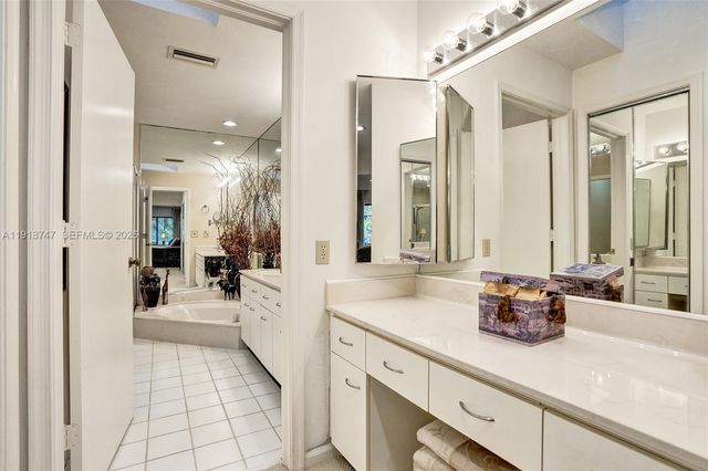1140 Sand Drift Way B, West Palm Beach, FL 33411