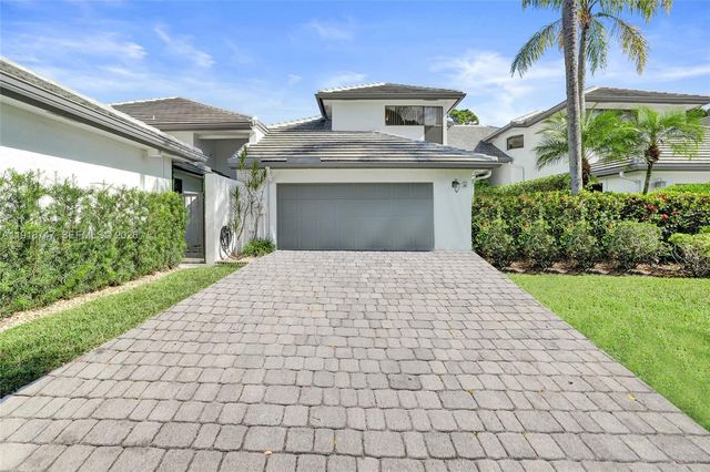 1140 Sand Drift Way B, West Palm Beach, FL 33411