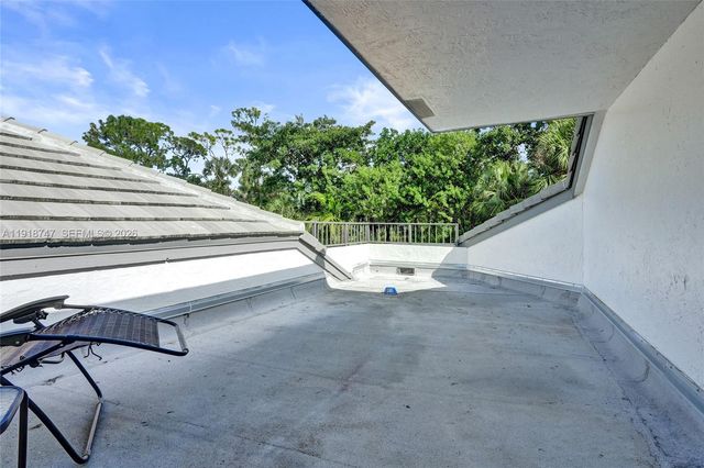 1140 Sand Drift Way B, West Palm Beach, FL 33411