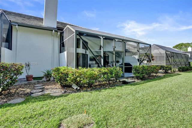 1140 Sand Drift Way B, West Palm Beach, FL 33411