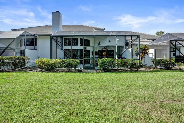 1140 Sand Drift Way B, West Palm Beach, FL 33411