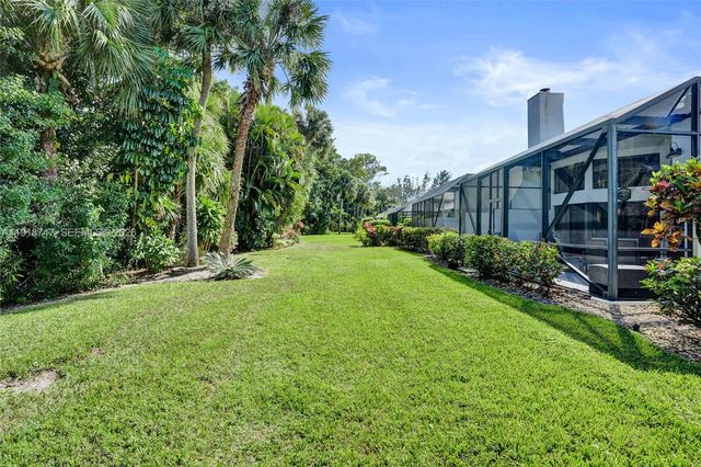 1140 Sand Drift Way B, West Palm Beach, FL 33411