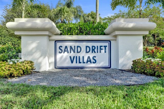 1140 Sand Drift Way B, West Palm Beach, FL 33411