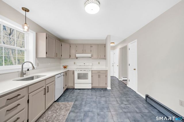 13 Nipmuck Road, Willington, CT 06279