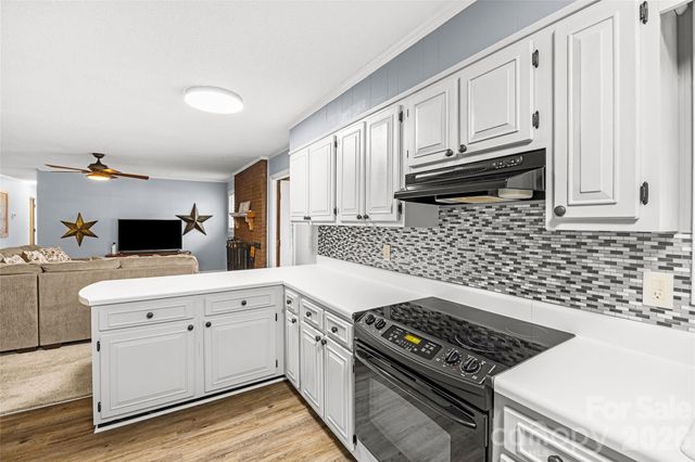 2430 Old Cedarwood Drive NW, Concord, NC 28027