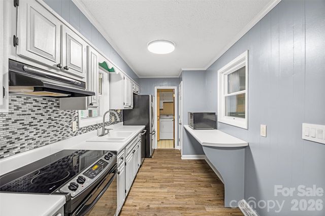 2430 Old Cedarwood Drive NW, Concord, NC 28027