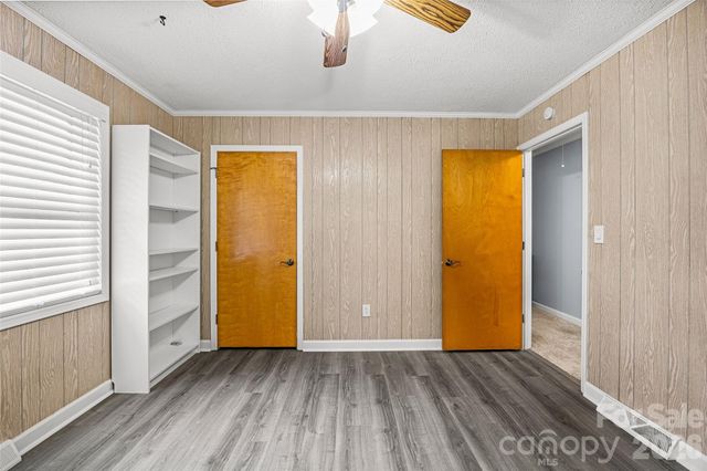 2430 Old Cedarwood Drive NW, Concord, NC 28027