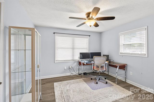 2430 Old Cedarwood Drive NW, Concord, NC 28027