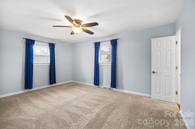 2430 Old Cedarwood Drive NW, Concord, NC 28027