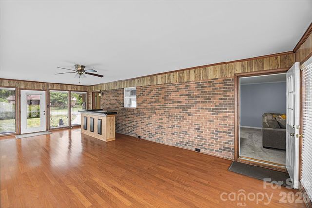 2430 Old Cedarwood Drive NW, Concord, NC 28027