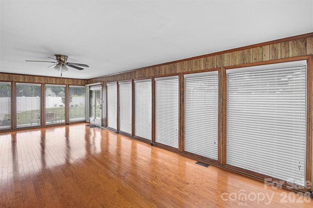 2430 Old Cedarwood Drive NW, Concord, NC 28027
