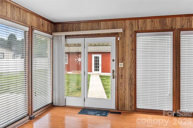 2430 Old Cedarwood Drive NW, Concord, NC 28027