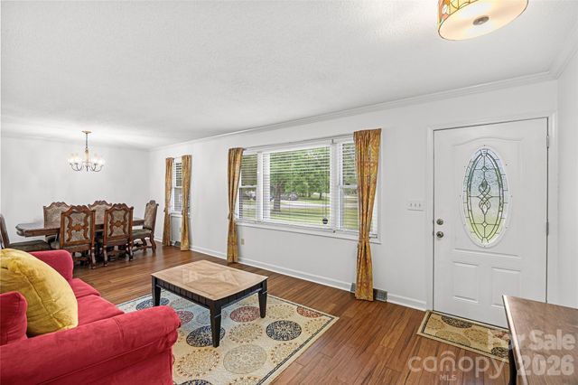 2430 Old Cedarwood Drive NW, Concord, NC 28027