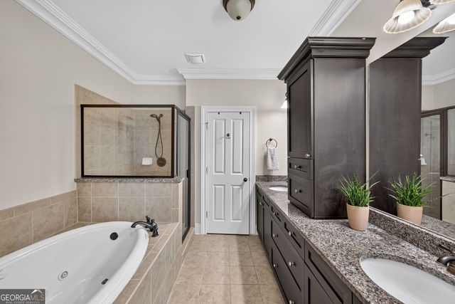 1738 Breyerton Drive NE, Atlanta, GA 30329