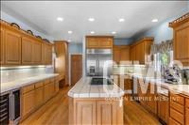 29400 Stallion Springs Drive, Tehachapi, CA 93561