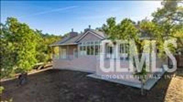 29400 Stallion Springs Drive, Tehachapi, CA 93561