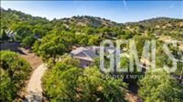 29400 Stallion Springs Drive, Tehachapi, CA 93561