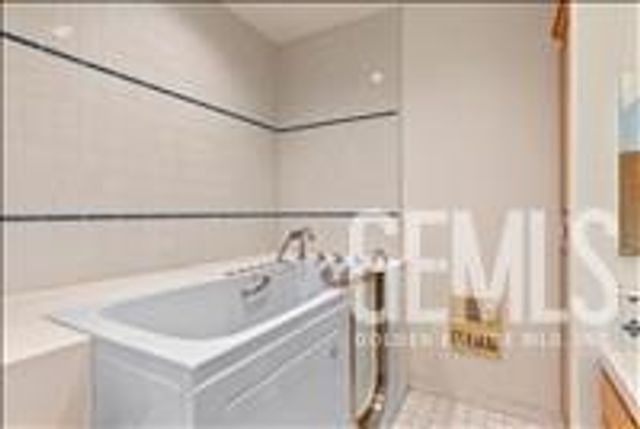 29400 Stallion Springs Drive, Tehachapi, CA 93561