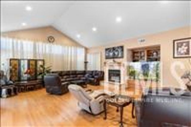 29400 Stallion Springs Drive, Tehachapi, CA 93561