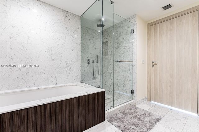 1000 Brickell Plaza 4906, Miami, FL 33131