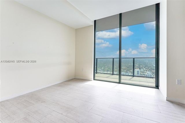 1000 Brickell Plaza 4906, Miami, FL 33131