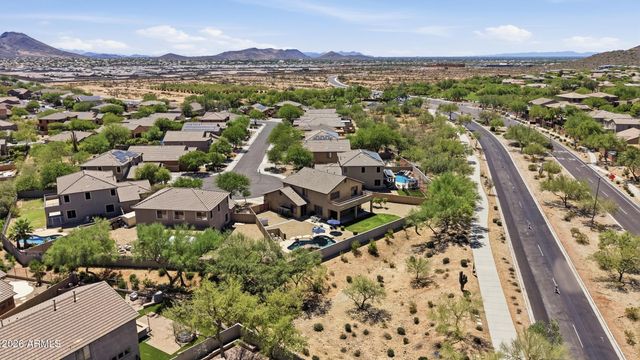8371 W SPUR Drive, Peoria, AZ 85383