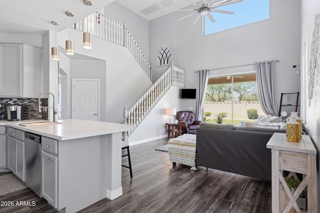 8371 W SPUR Drive, Peoria, AZ 85383