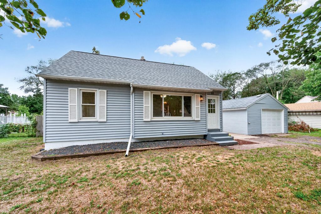11 Edge Drive, Circle Pines, MN 55014 — photo 2