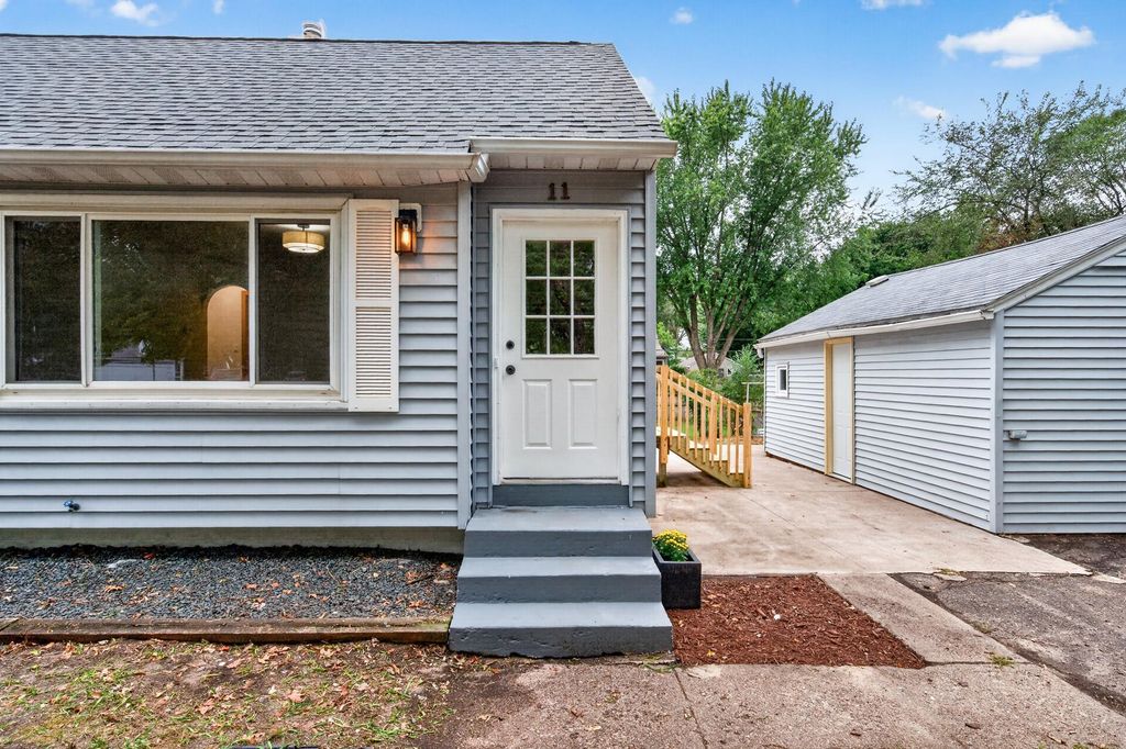 11 Edge Drive, Circle Pines, MN 55014 — photo 5