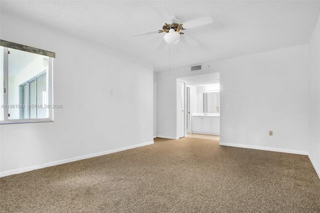 900 SW 142nd Ave 115L, Pembroke Pines, FL 33027