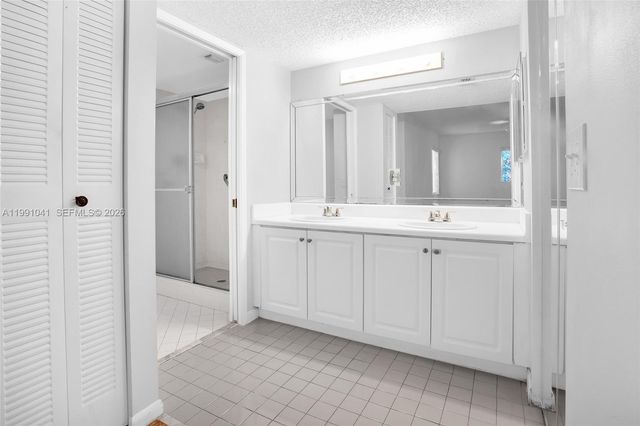 900 SW 142nd Ave 115L, Pembroke Pines, FL 33027