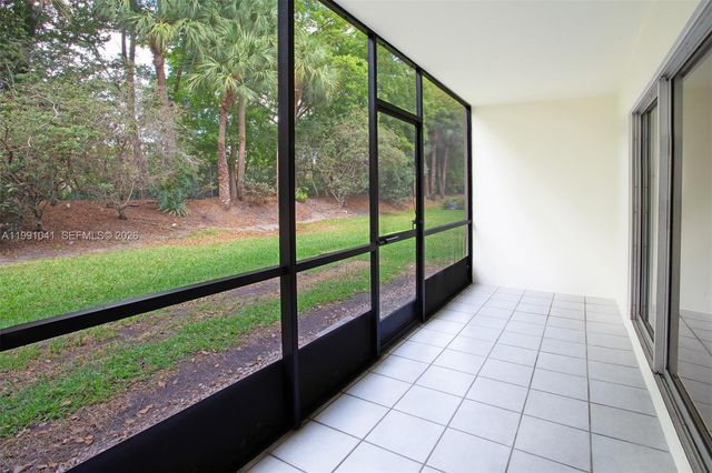 900 SW 142nd Ave 115L, Pembroke Pines, FL 33027