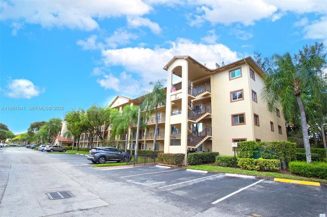 900 SW 142nd Ave 115L, Pembroke Pines, FL 33027