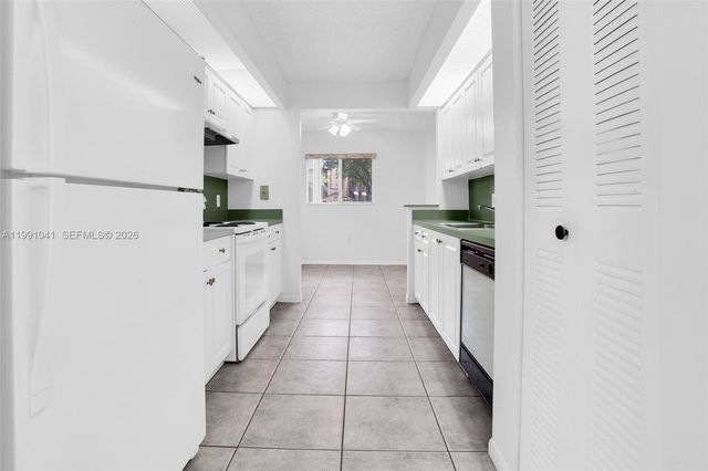 900 SW 142nd Ave 115L, Pembroke Pines, FL 33027