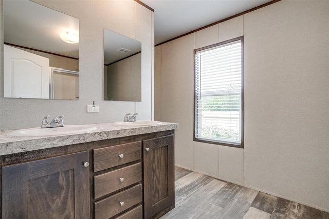 6111 New Mexico Trail, Granbury, TX 76048