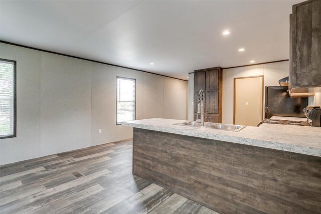 6111 New Mexico Trail, Granbury, TX 76048