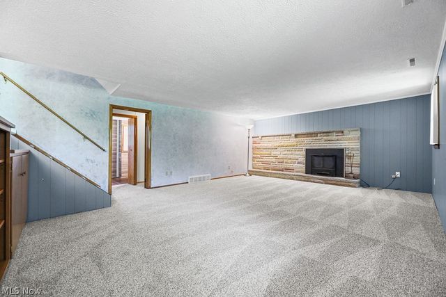 6000 Oakhill Avenue NE, Alliance, OH 44601