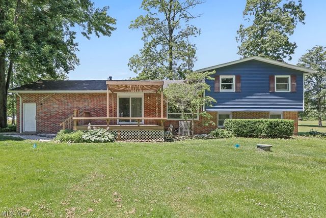 6000 Oakhill Avenue NE, Alliance, OH 44601
