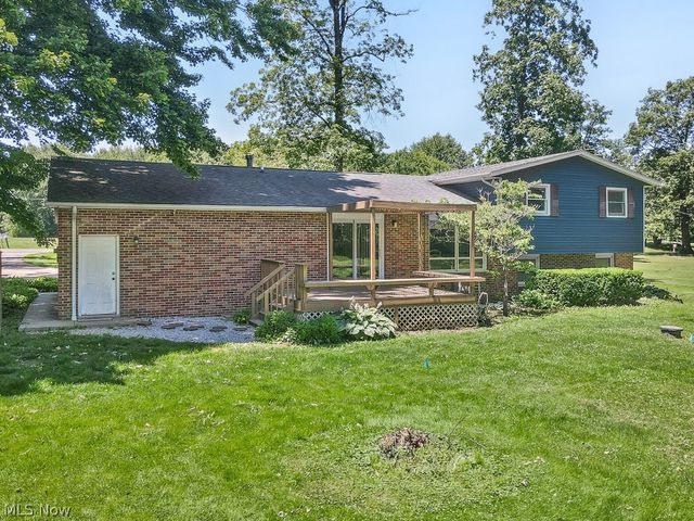 6000 Oakhill Avenue NE, Alliance, OH 44601