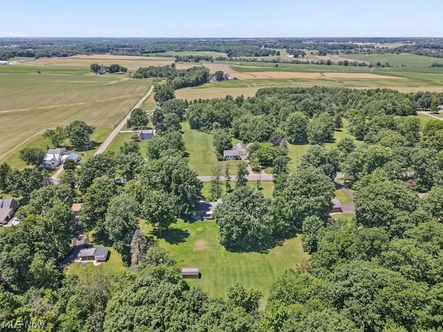 6000 Oakhill Avenue NE, Alliance, OH 44601