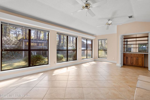 1034 Conley Circle, Ocean Springs, MS 39564