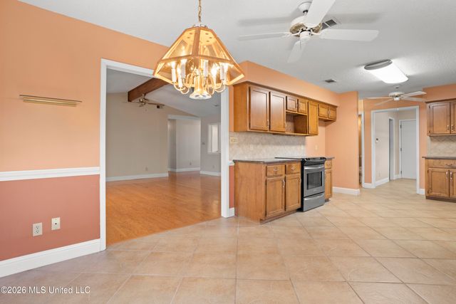 1034 Conley Circle, Ocean Springs, MS 39564