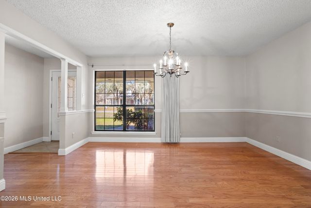 1034 Conley Circle, Ocean Springs, MS 39564