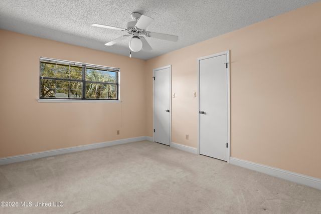 1034 Conley Circle, Ocean Springs, MS 39564