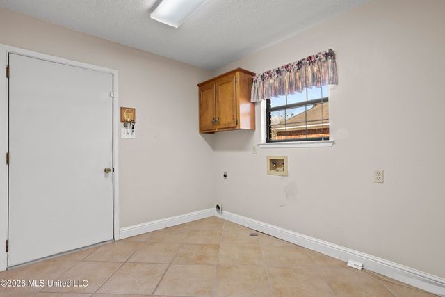 1034 Conley Circle, Ocean Springs, MS 39564