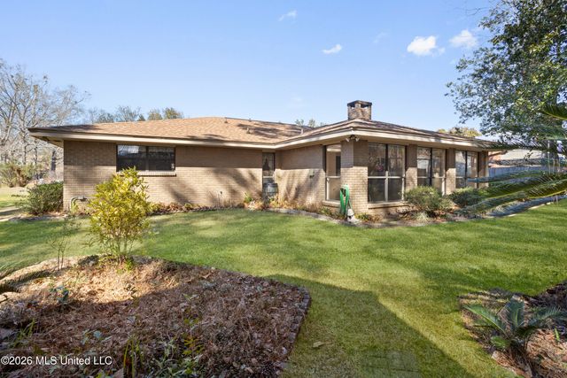 1034 Conley Circle, Ocean Springs, MS 39564