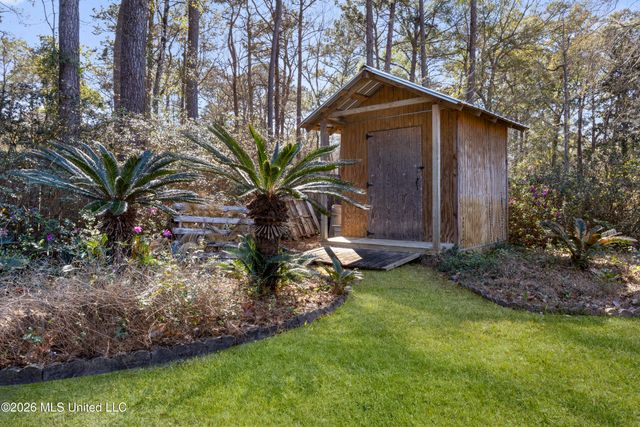 1034 Conley Circle, Ocean Springs, MS 39564