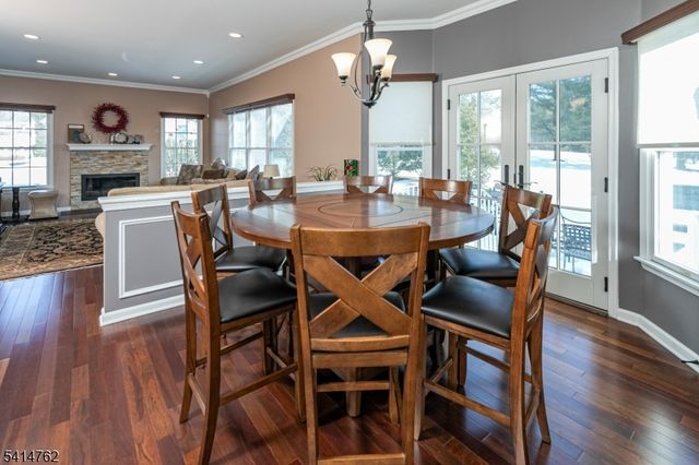 1 Interlachen Ct, Montgomery Twp., NJ 08558