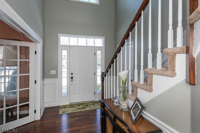 1 Interlachen Ct, Montgomery Twp., NJ 08558