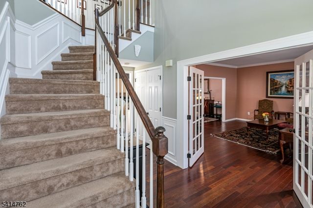 1 Interlachen Ct, Montgomery Twp., NJ 08558